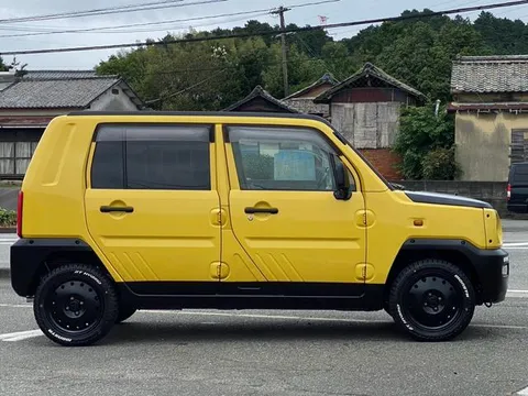 Daihatsu Naked