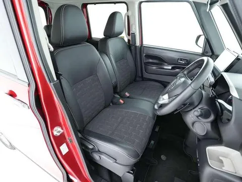 Mitsubishi Delica Mini