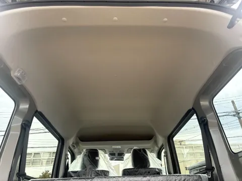 Nissan Clipper Van