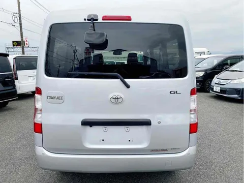 Toyota TownAce Van