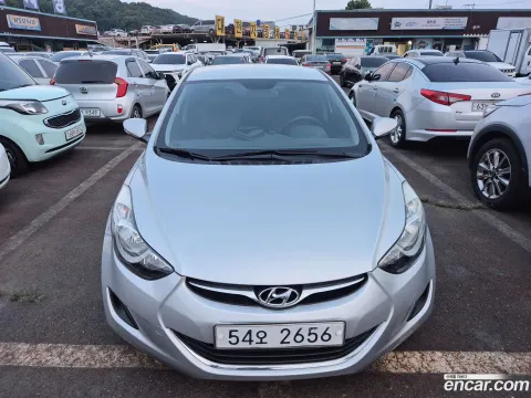 Hyundai Elantra (Avante)