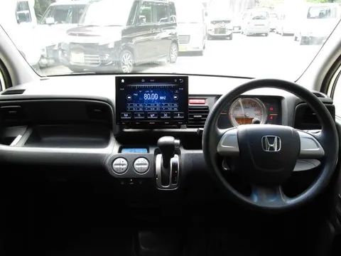 Honda Life