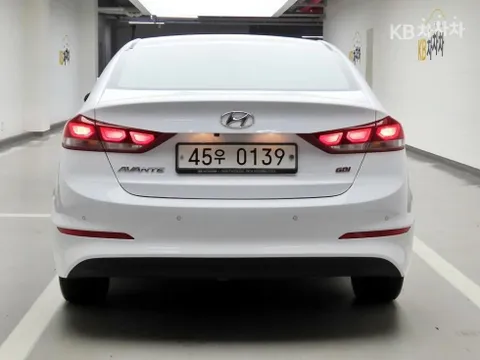 Hyundai Elantra (Avante)