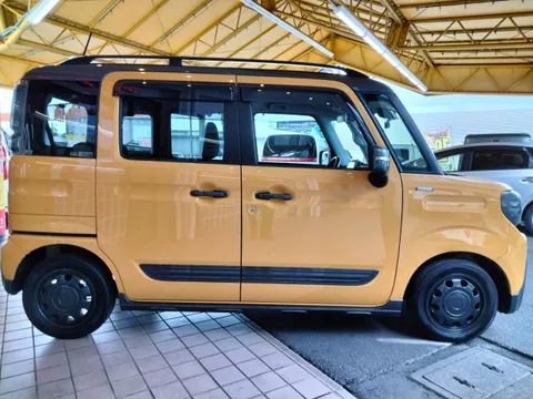 Suzuki Spacia Gear