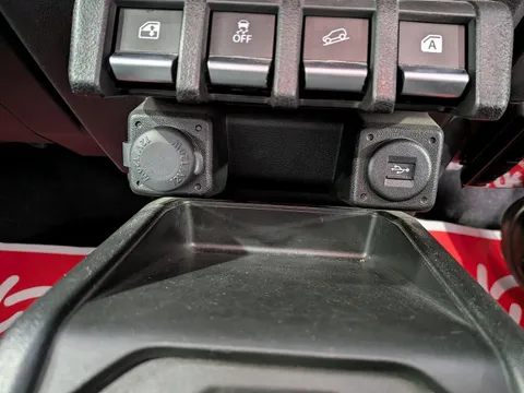 Suzuki Jimny Sierra