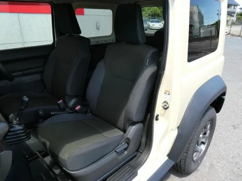 Suzuki Jimny Sierra