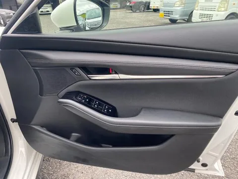 Mazda MAZDA3 Fastback
