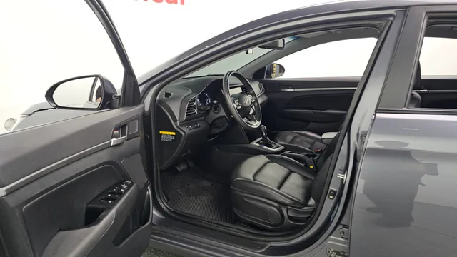 Hyundai Elantra (Avante)