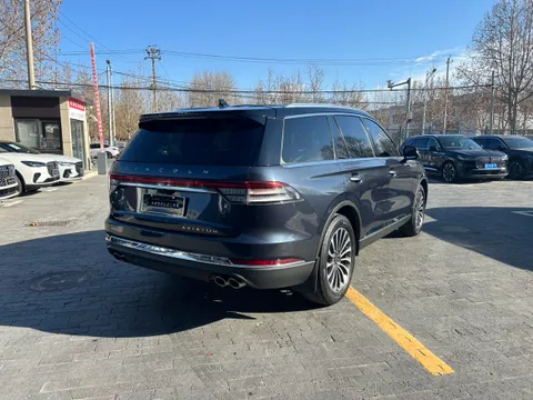 Lincoln Aviator