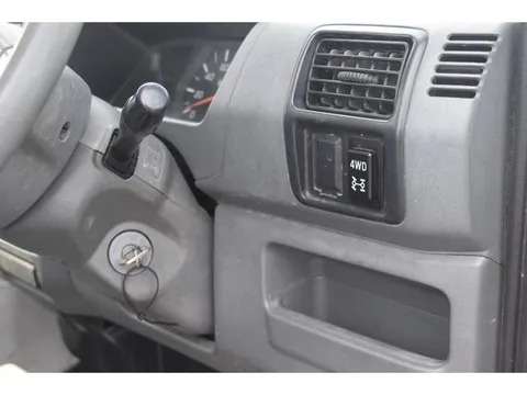 Nissan Clipper Truck