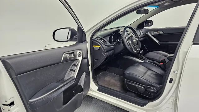 Kia Cerato (Forte)
