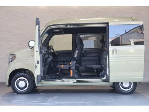Honda N-VAN Plus Style