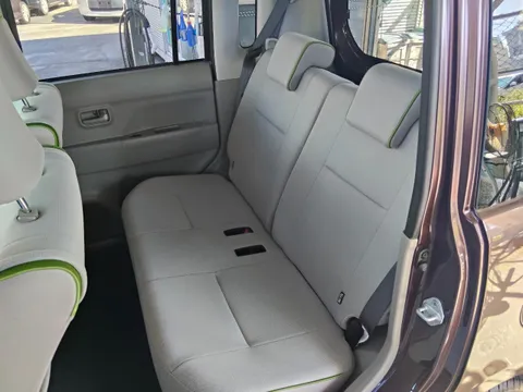 Toyota Pixis Space