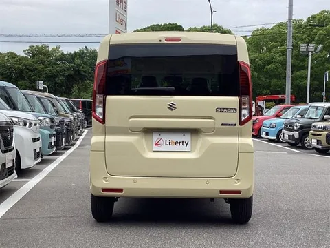 Suzuki Spacia