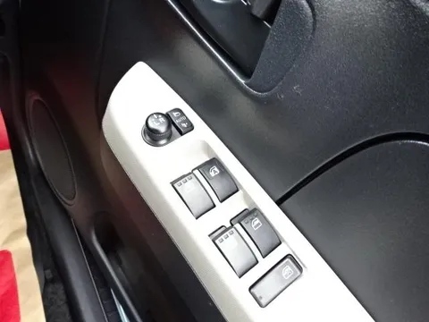 Daihatsu Mira Tocot