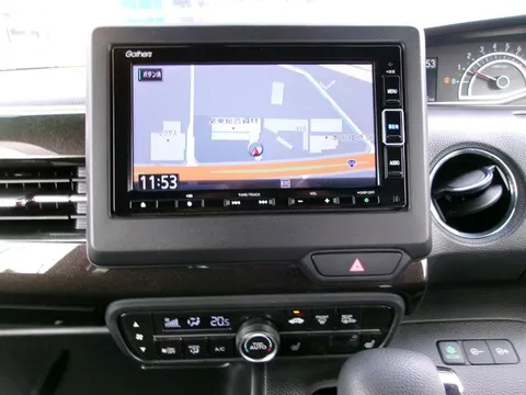 Honda N-BOX Custom