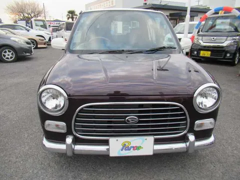 Daihatsu Mira Gino