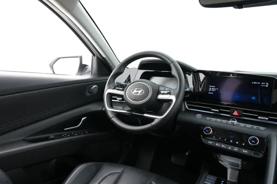 Hyundai Elantra (Avante)
