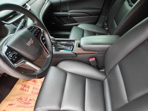 Cadillac XTS