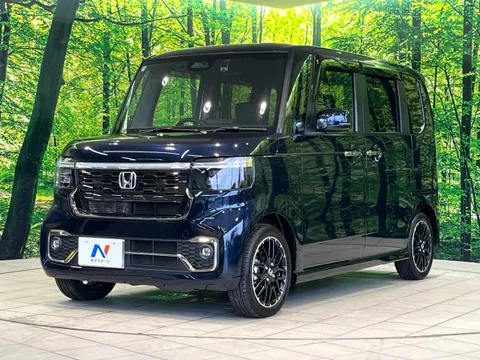 Honda N-BOX Custom
