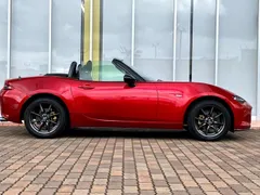Mazda MX-5 (Roadster)