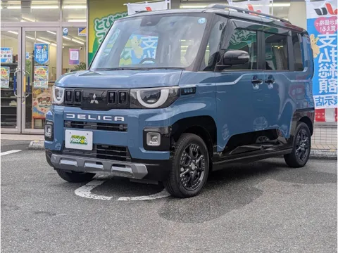 Mitsubishi Delica Mini