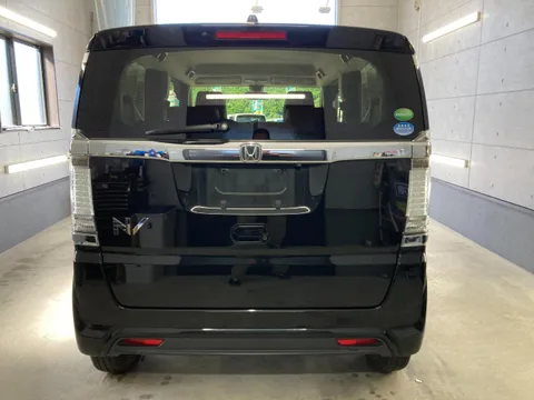 Honda N-BOX Slash