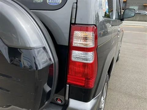 Mitsubishi Pajero Mini