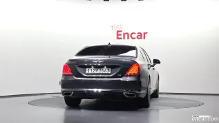 Genesis G90 (EQ900)