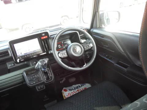 Suzuki Spacia