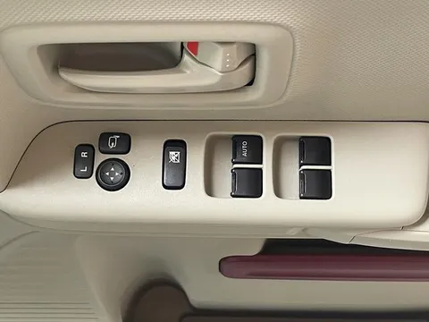 Suzuki Spacia