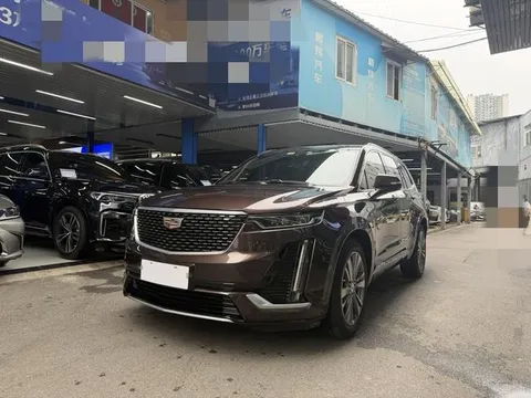 Cadillac XT6