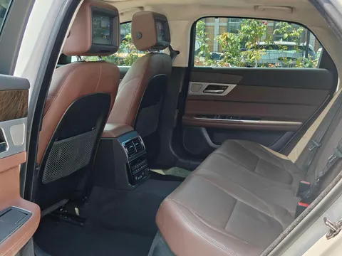 Jaguar XFL