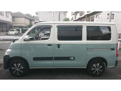 Toyota TownAce Van