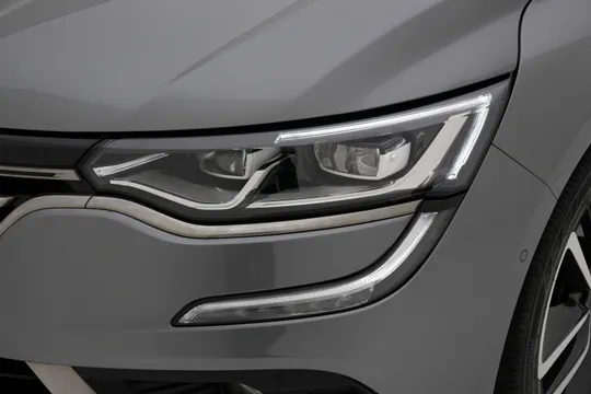 Renault Talisman (SM6)