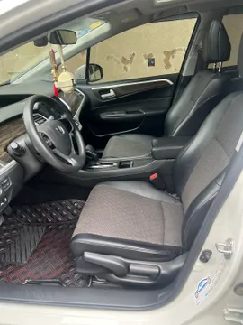 Honda Jade