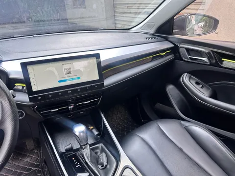 Roewe i5