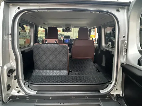 Suzuki Jimny Sierra
