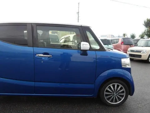 Honda N-BOX Slash