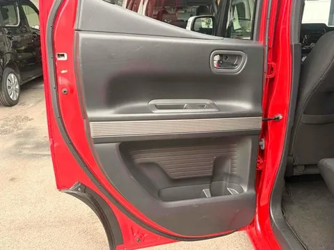 Honda N-BOX Slash