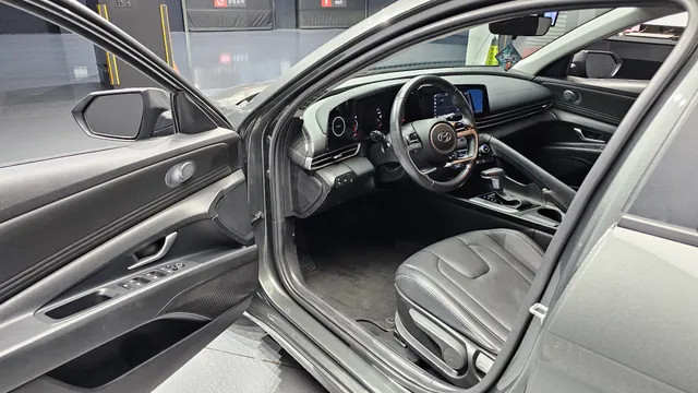 Hyundai Elantra (Avante)