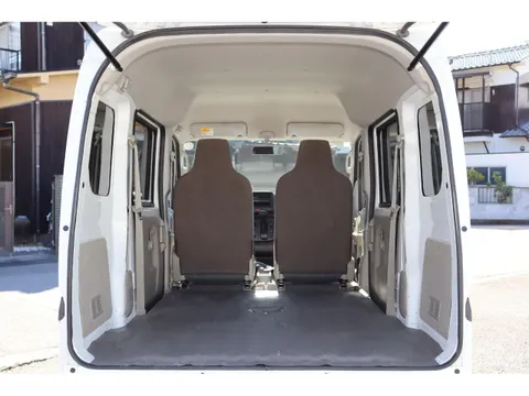 Mitsubishi Minicab Van