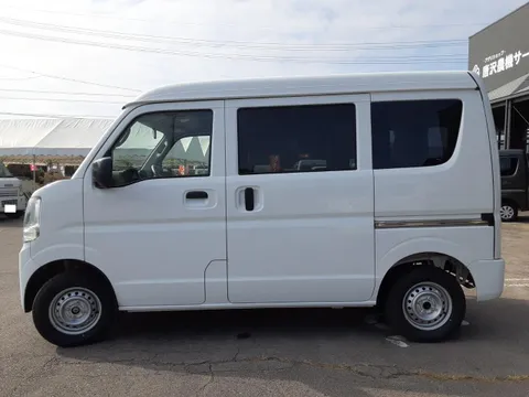 Nissan Clipper