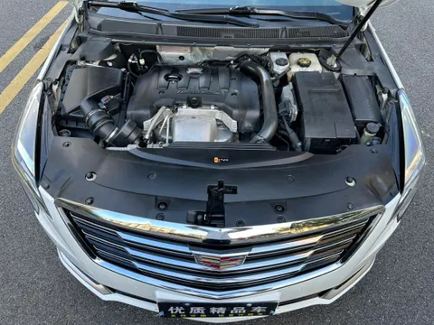 Cadillac XTS