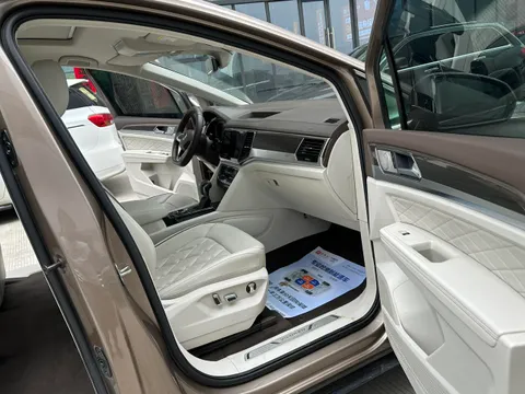 Volkswagen Viloran