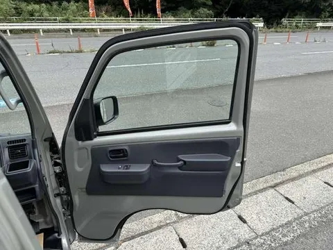 Nissan Clipper Truck
