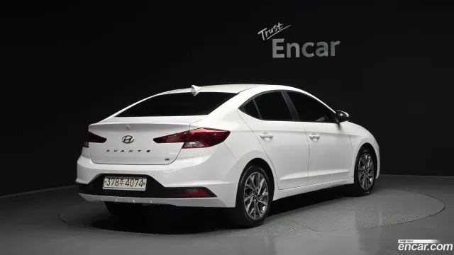 Hyundai Elantra (Avante)