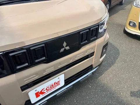 Mitsubishi Delica Mini
