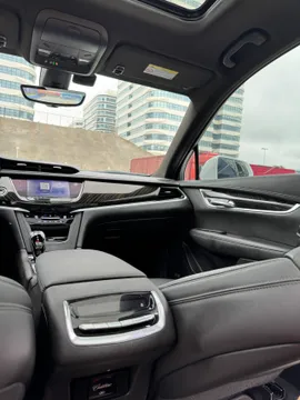 Cadillac XT6