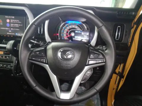 Mazda Flair Crossover